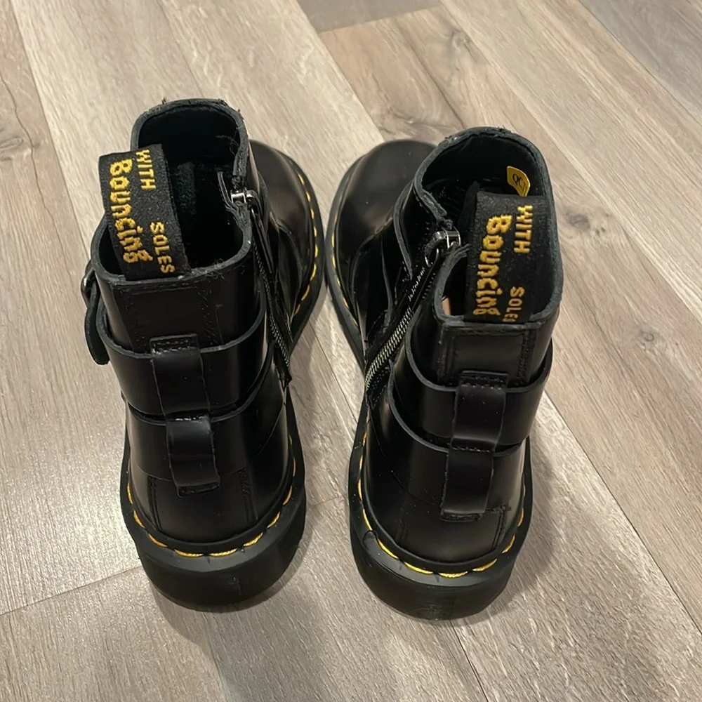DR. MARTENS JAIMES LEATHER HARNESS CHELSEA BOOTS - Picture 8 of 15